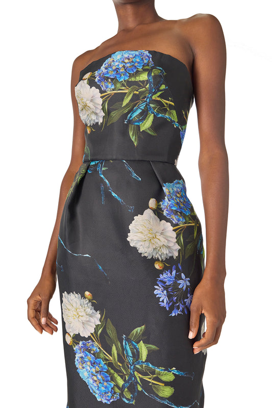 Monique Lhuillier Fall 2024 strapless, tea length gown with tulip skirt and pockets in Night Sky Hydrangea printed Gazar - fabric.