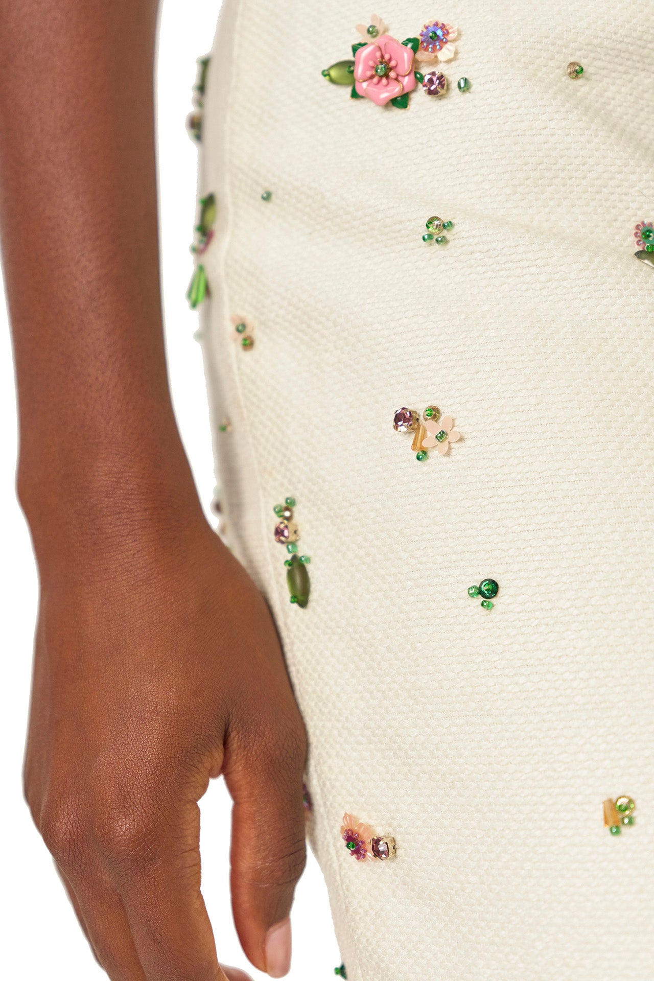 Monique Lhuillier Spring 2025 Floral embroidered silk white linen cocktail dress with deep V-neckline - fabric.