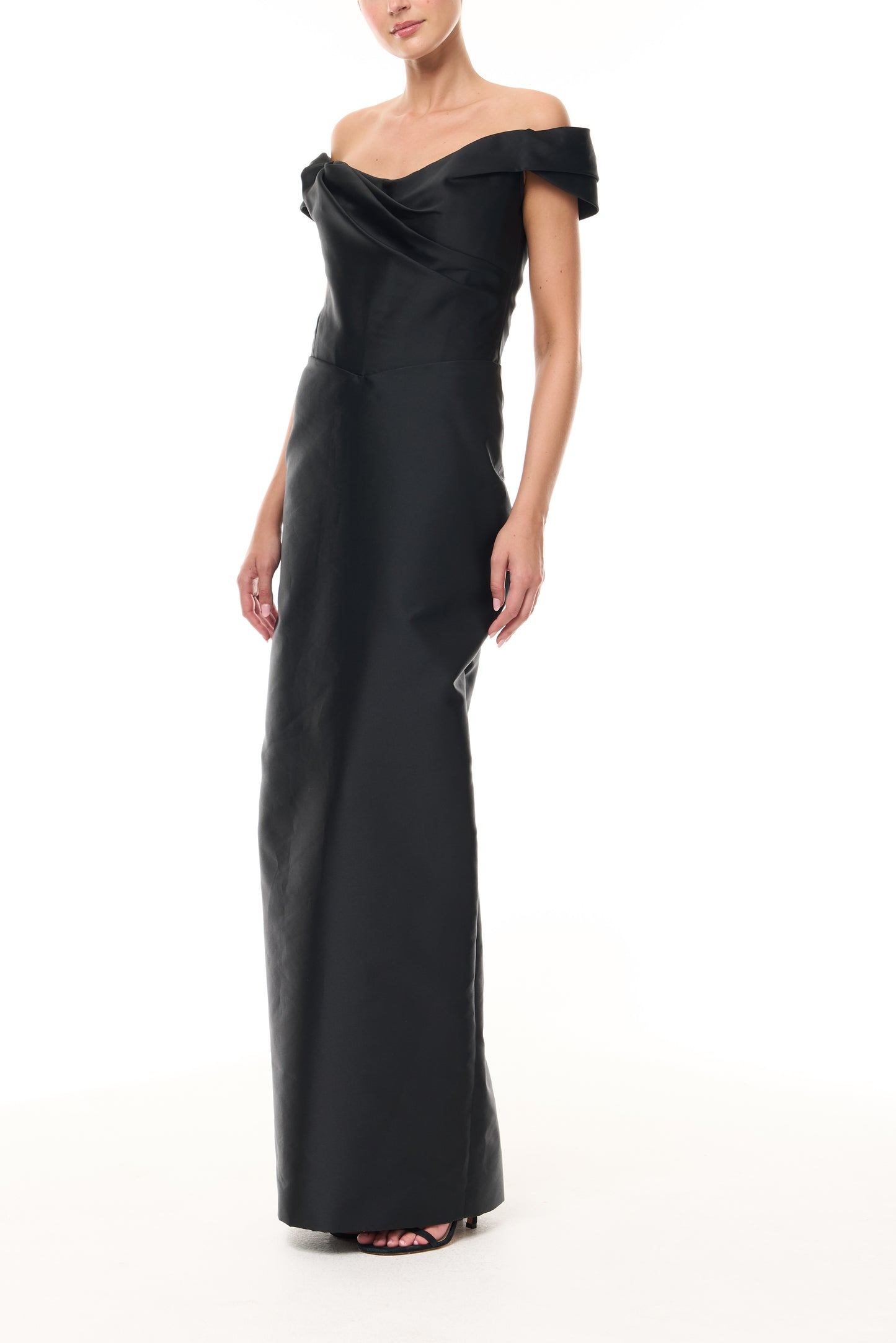 Monique Lhuillier Fall 2025 Noir Mikado Off-the-shoulder draped bodice column gown - side.