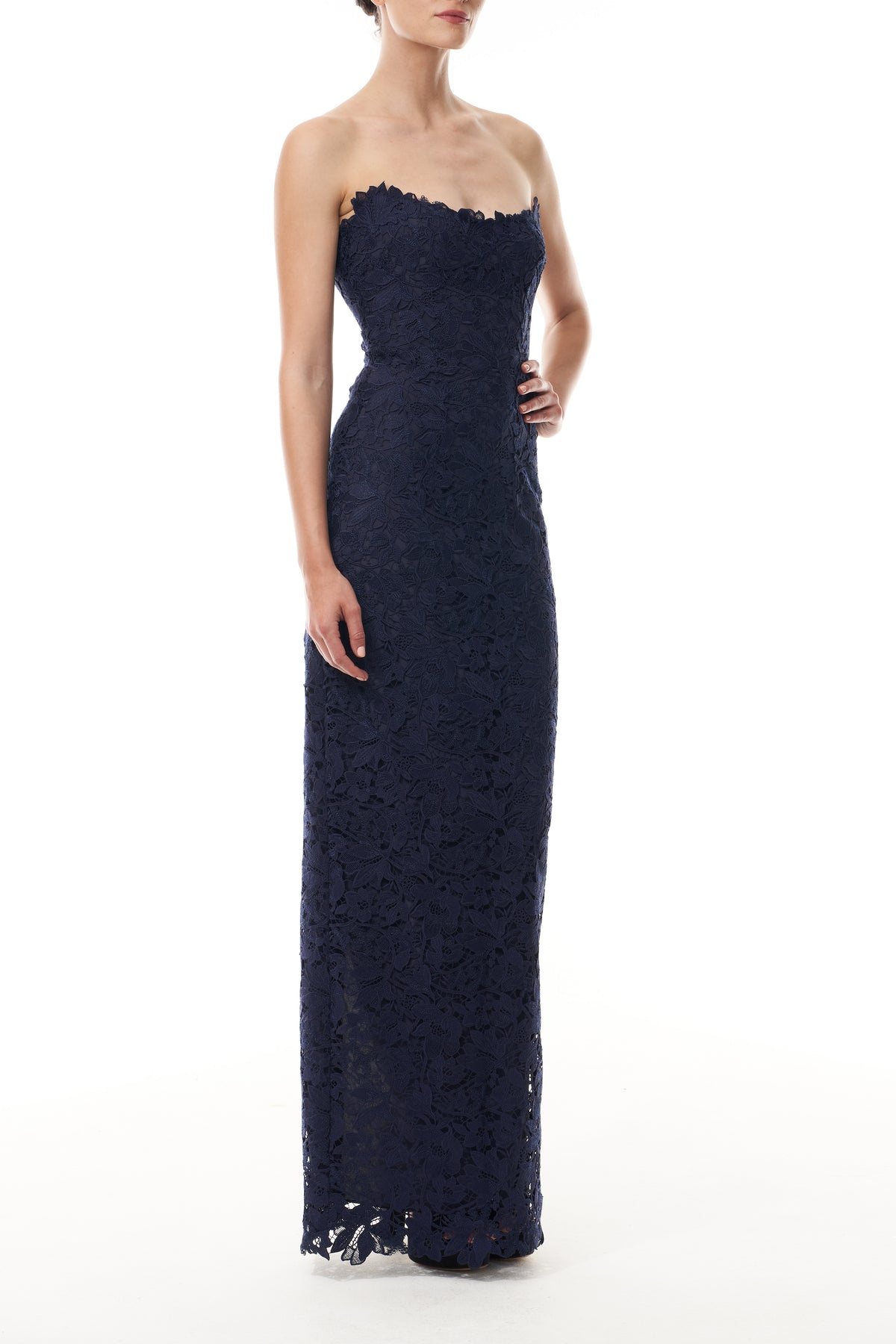 Monique Lhuillier Fall 2025 Ocean Orchid Lace strapless column gown - side.