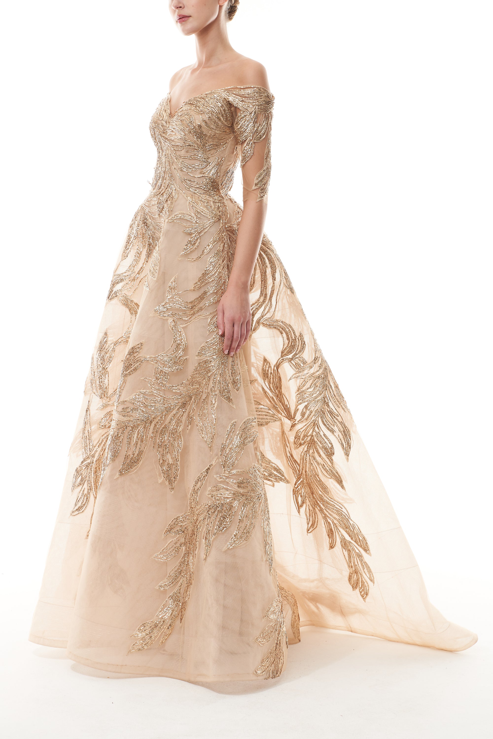 Monique Lhuillier Fall 2025 Gold feather embroidered tulle Off-the-shoulder short sleeve ball gown - side.