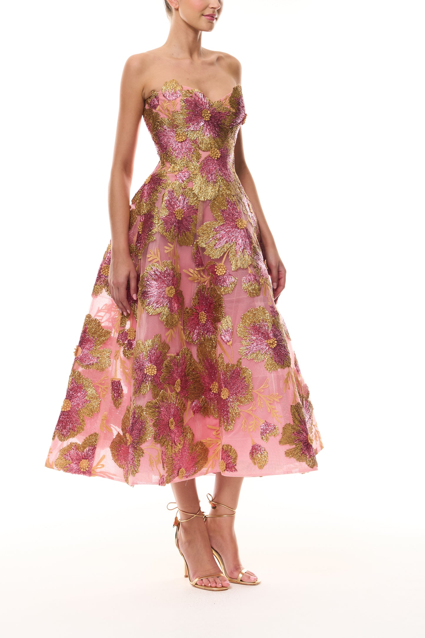 Monique Lhuillier Spring 2026 Plumeria Multi Metallic Raffia Floral Embroidered
Tulle sweetheart tea length cocktail dress - side.