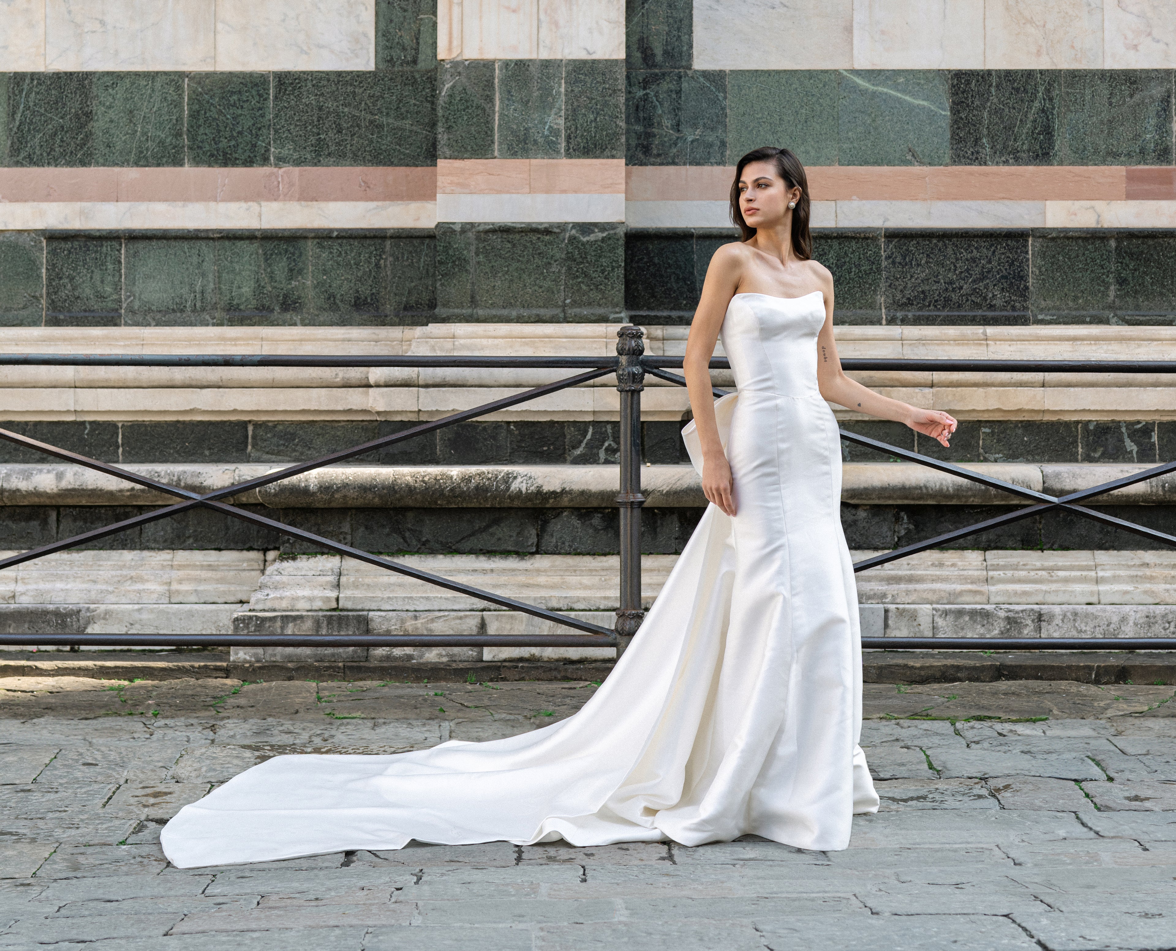 Monique Lhuillier Spring 2025 Bliss BL25108 gown