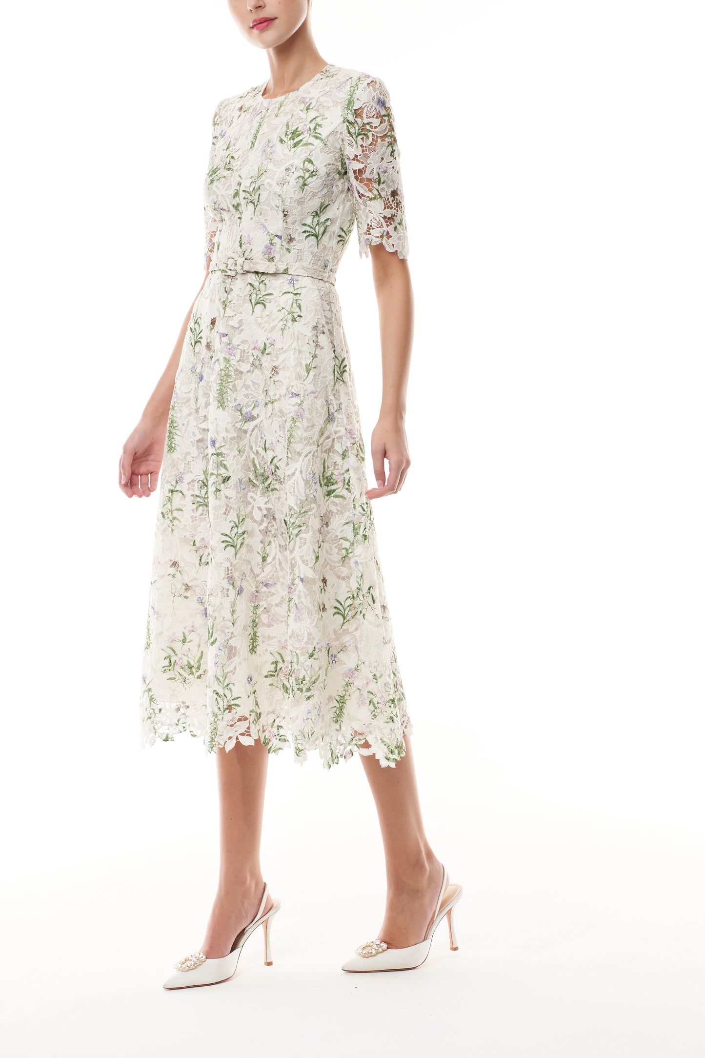 Monique Lhuillier Fall 2025 Floral Multi pressed floral printed lace short sleeve day dress with belt - side.
