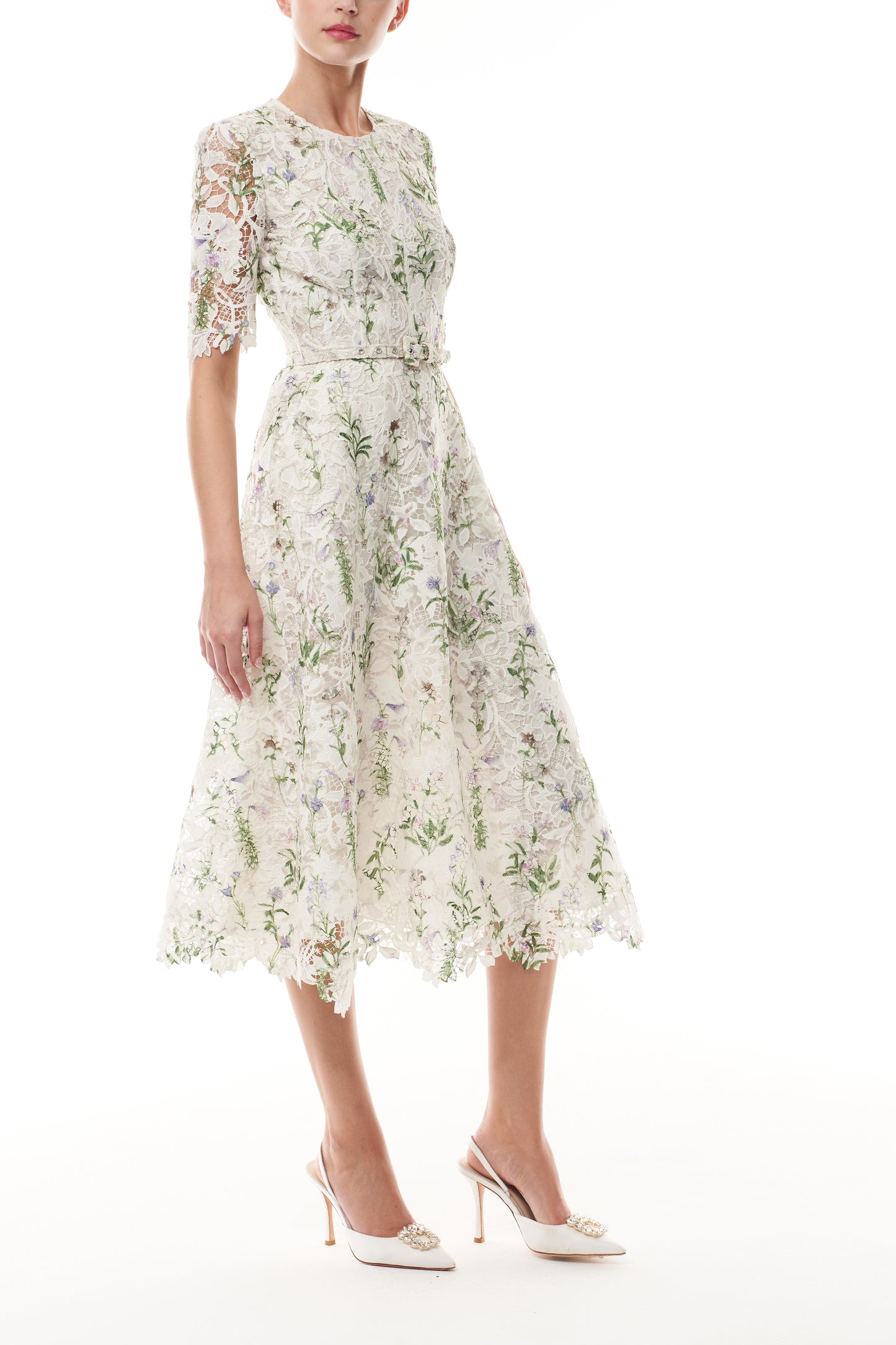 Monique Lhuillier Fall 2025 Floral Multi pressed floral printed lace short sleeve day dress with belt - side.