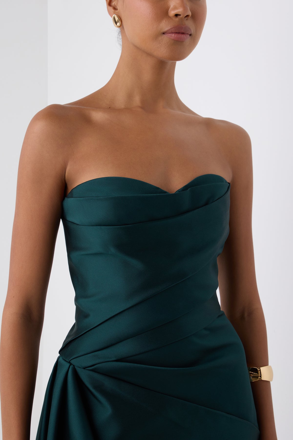 Monique Lhuillier Fall 2026 Juniper Mikado strapless draped gown with side train - fabric.