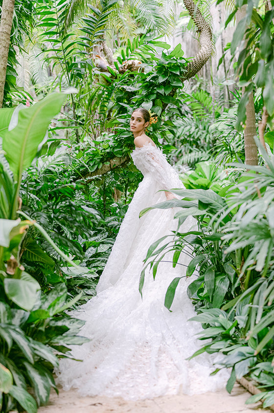 Monique lhuillier hotsell green gown