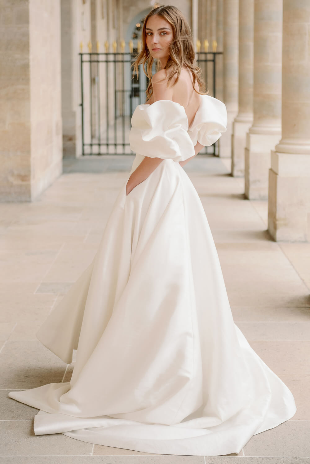 Fall 2023 Bliss Lookbook Monique Lhuillier Fall 2023 Bliss Lookbook Monique Lhuillier