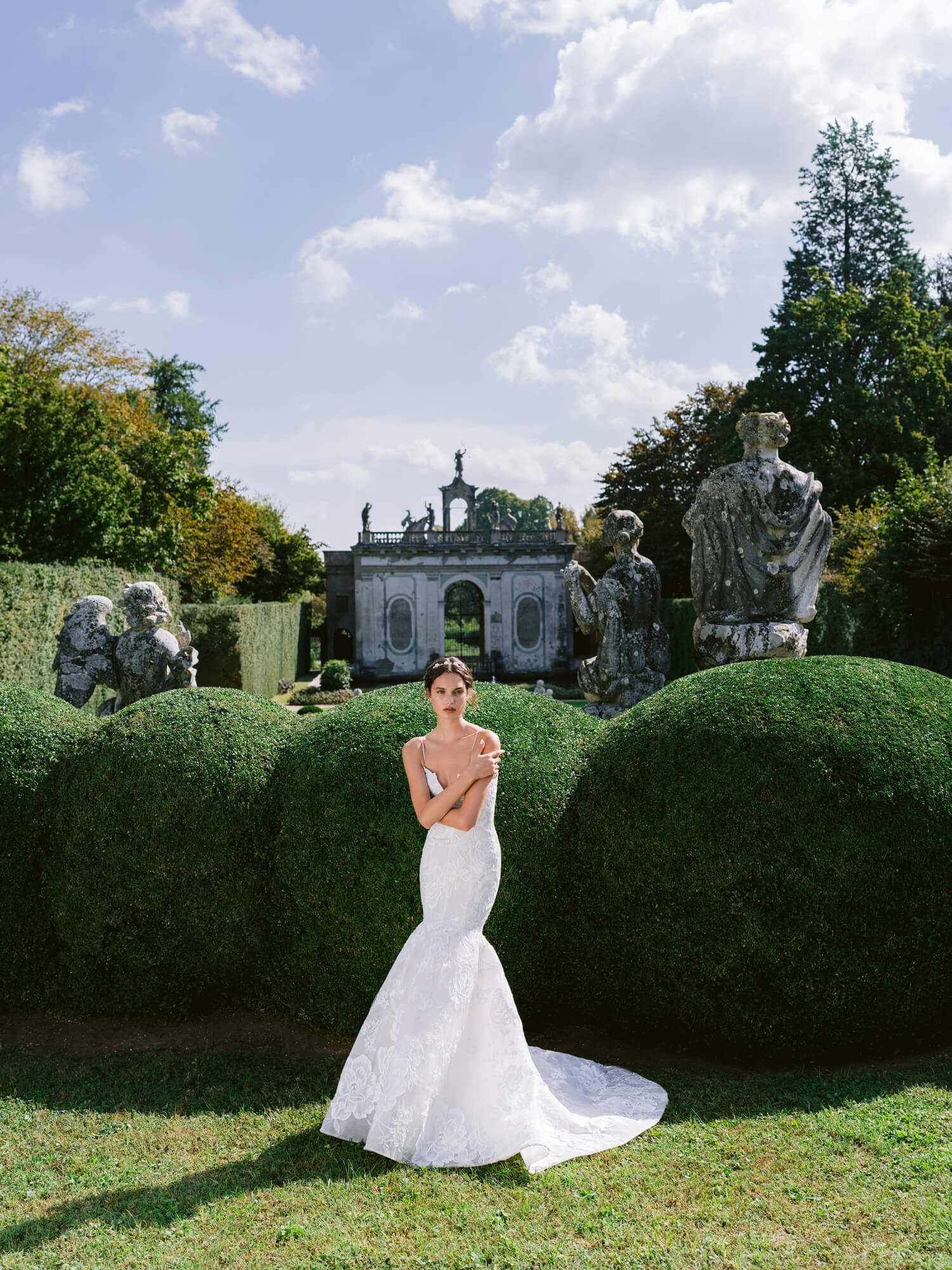 Fall 2024 Bridal Lookbook Monique Lhuillier