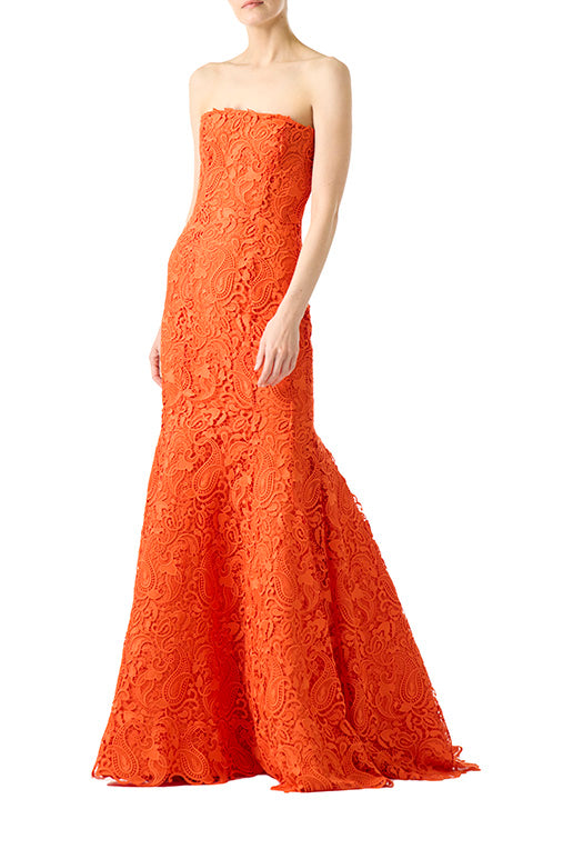 Monique Lhuillier strapless gown in poppy red lace with mermaid skirt.