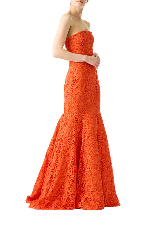Monique Lhuillier strapless gown in poppy red lace with mermaid skirt.