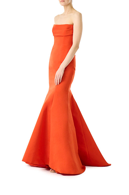 Monique Lhuillier poppy red silk faile gown with strapless bodice and mermaid skirt.