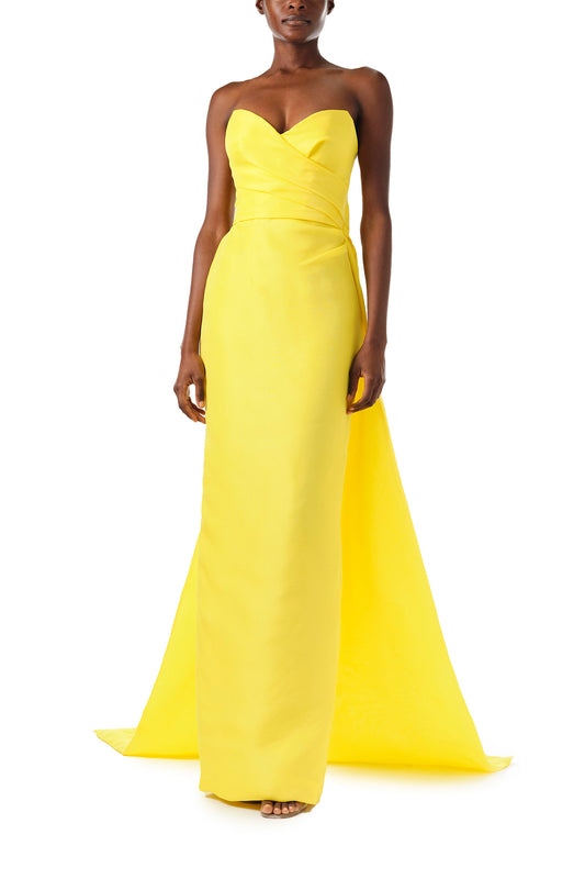 Monique Lhuillier Spring 2024 yellow strapless gown with sweetheart neckline and train - front.