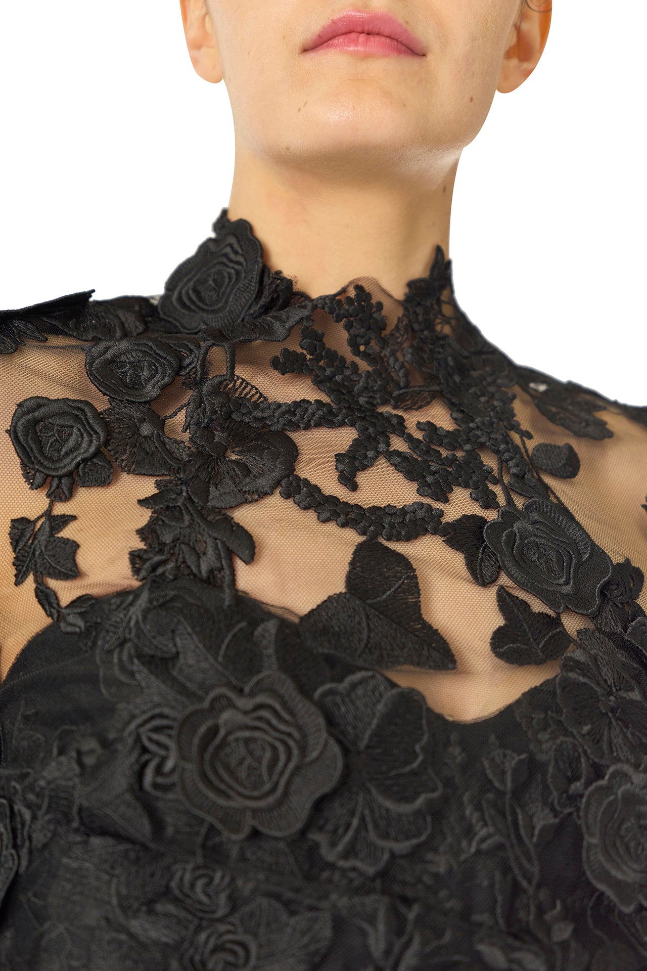Monique Lhuillier Fall 2024 high neck, long sleeve noir lace jacket with hook and eye closure - neckline.