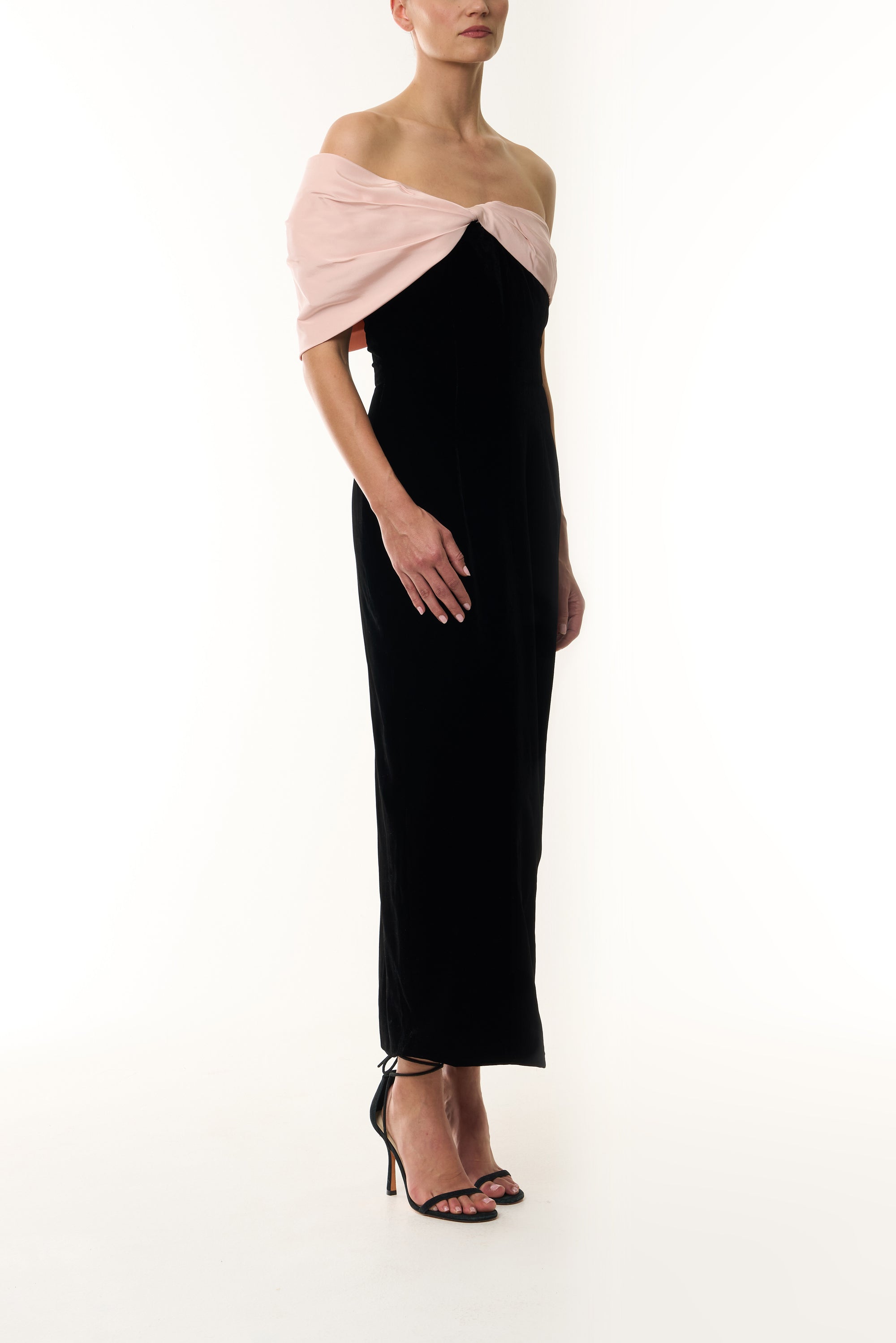 Velvet Off The Shoulder Sheath 16 / Pale Blush/Noir
