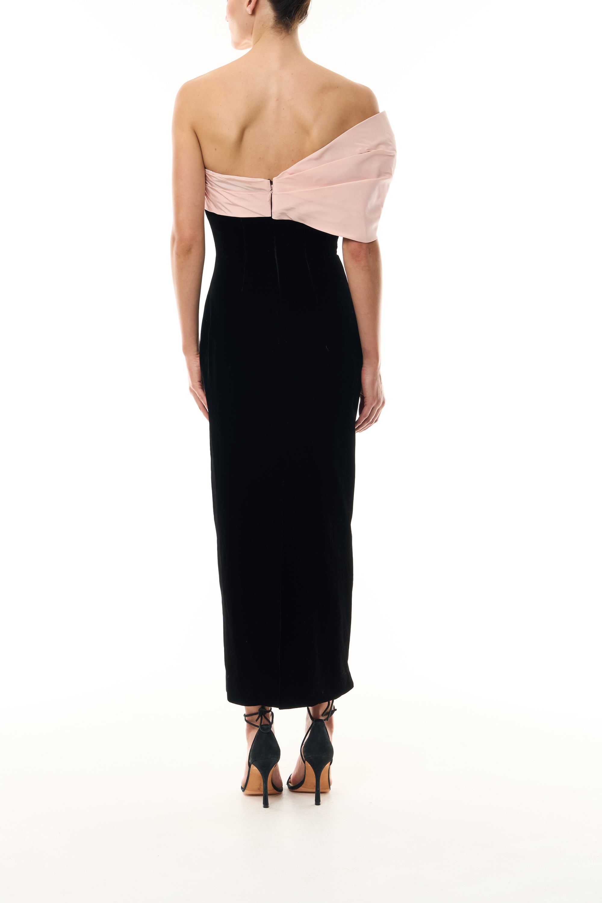 Velvet Off The Shoulder Sheath 16 / Pale Blush/Noir