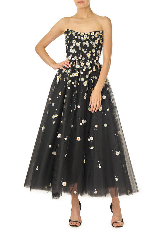 Monique Lhuillier Spring 2025 Daisy embroidered tulle cocktail dress with strapless neckline and tea-length skirt - front.