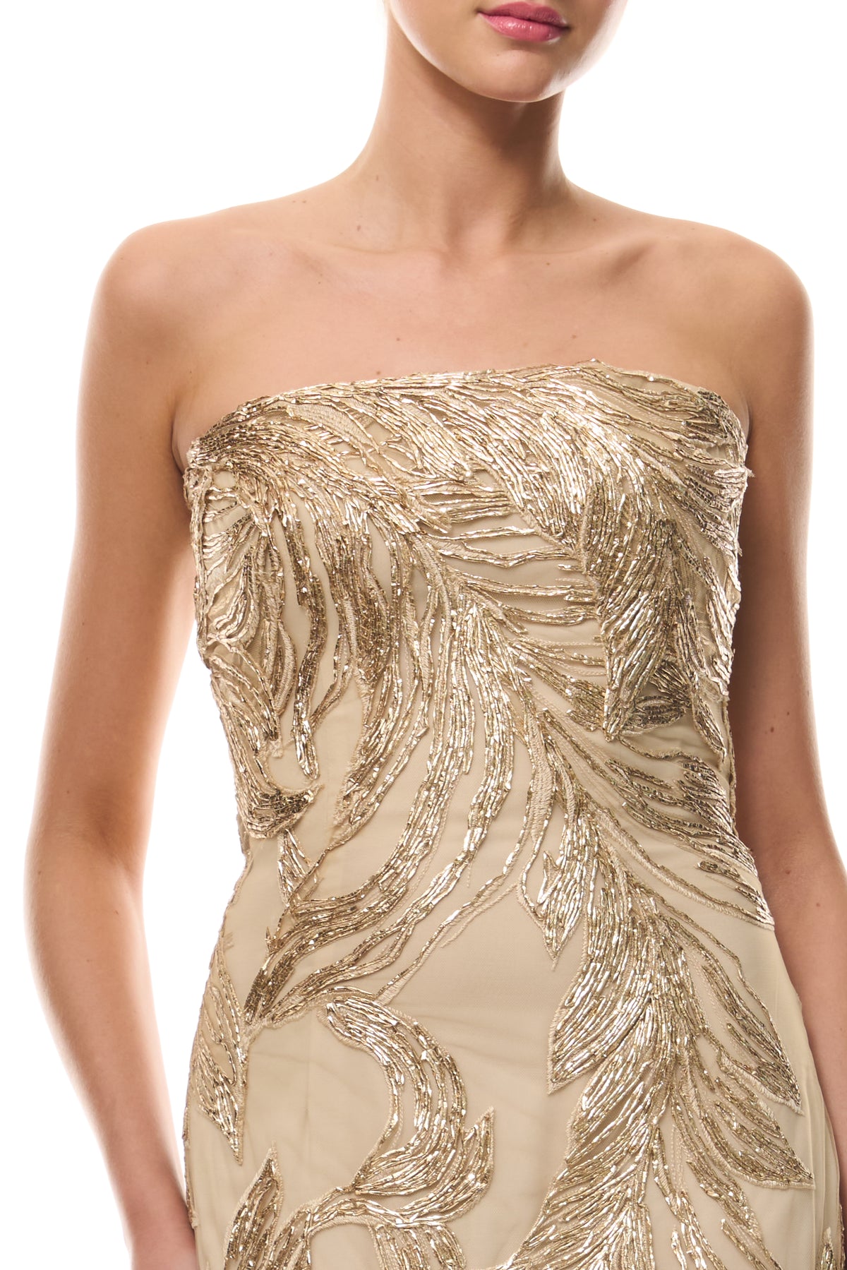 Monique Lhuillier Fall 2025 Gold feather embroidered tulle strapless column gown - fabric.