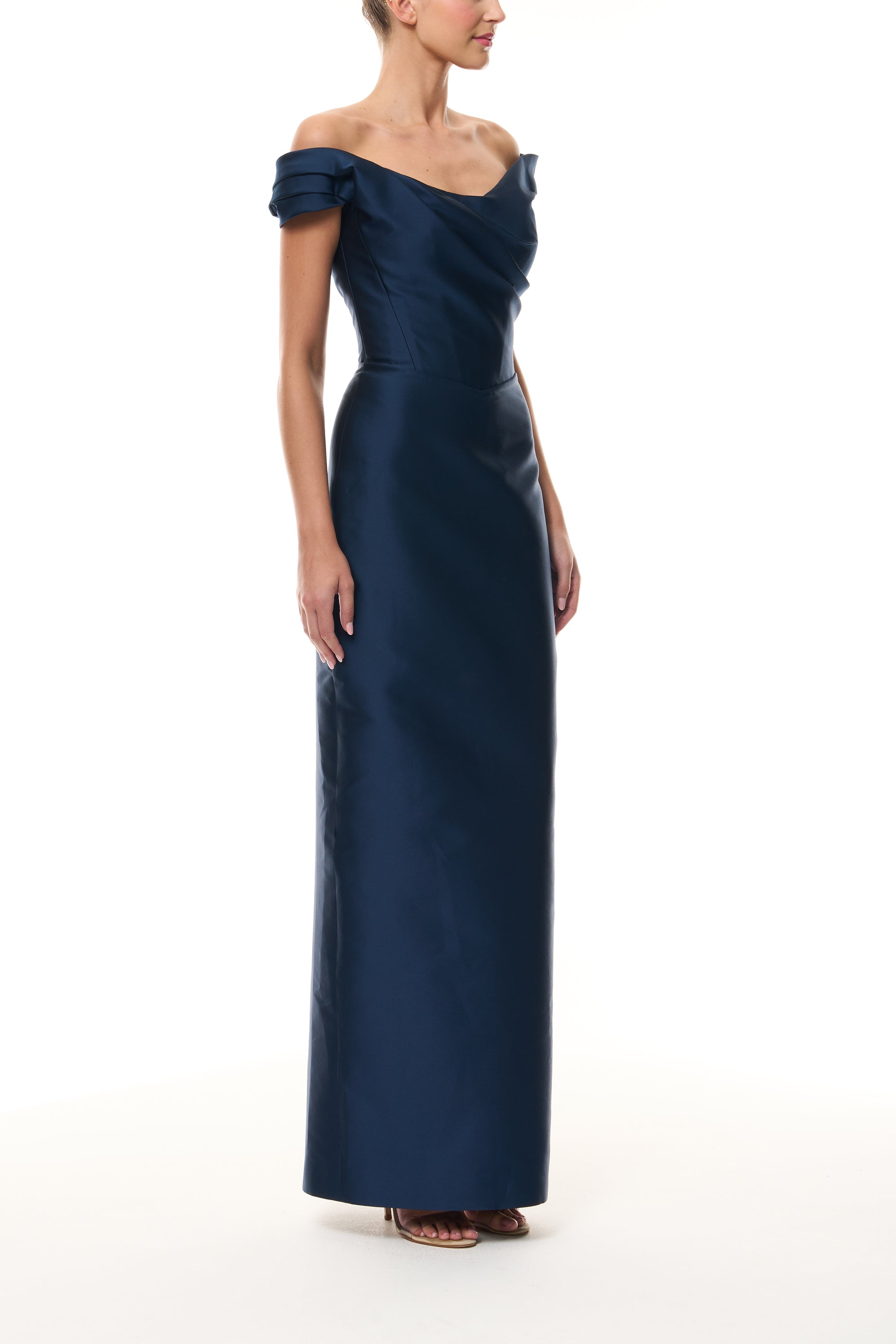 Monique Lhuillier Fall 2025 Ocean Mikado Off-the-shoulder draped bodice column gown - side.