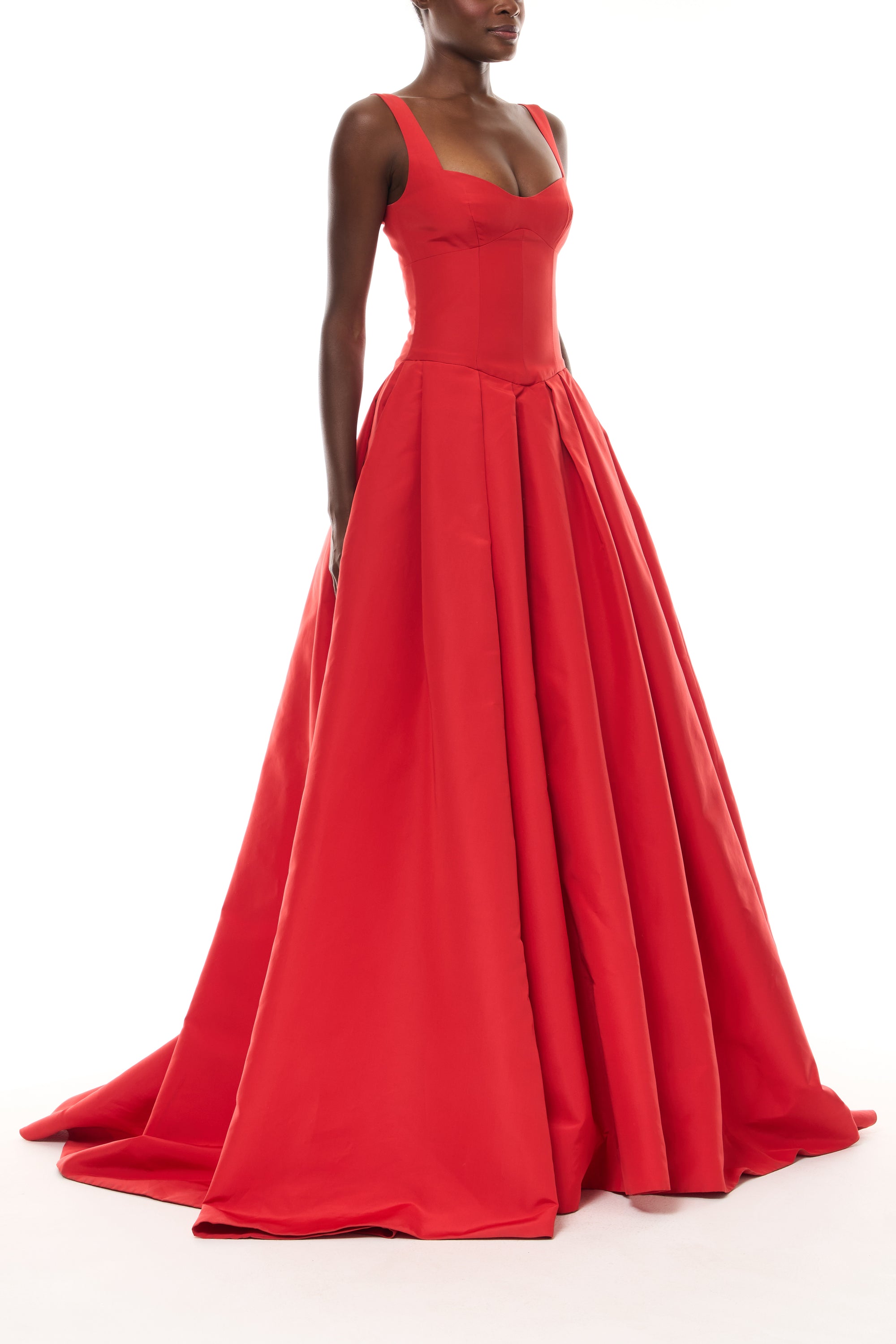 Monique Lhuillier Spring 2026 Basque waist sleeveless ballgown in Poppy Faille - side.