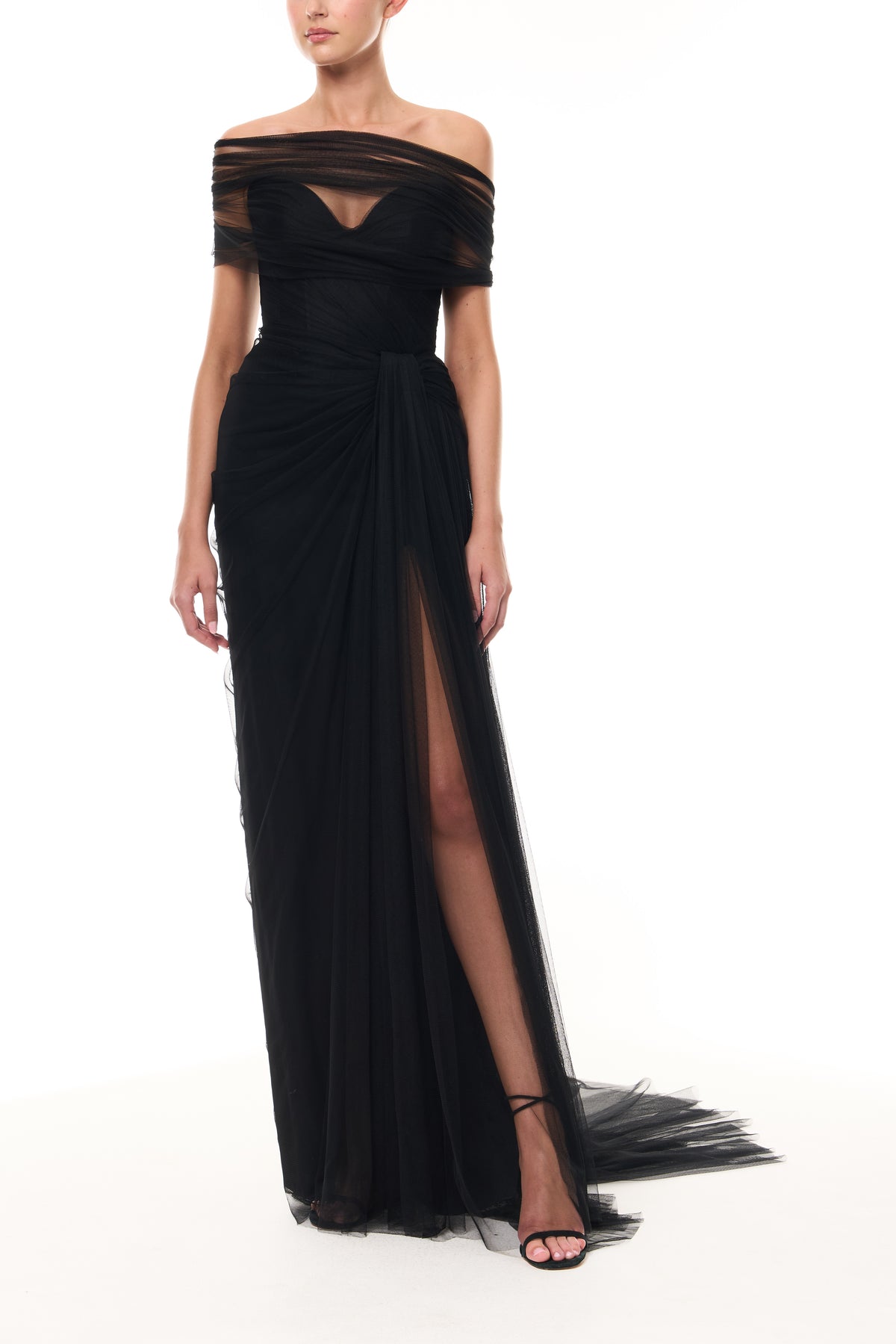 Monique Lhuillier Spring 2026 Strapless draped gown with detachable wrap
and streamers in Noir Spanish tulle- front.