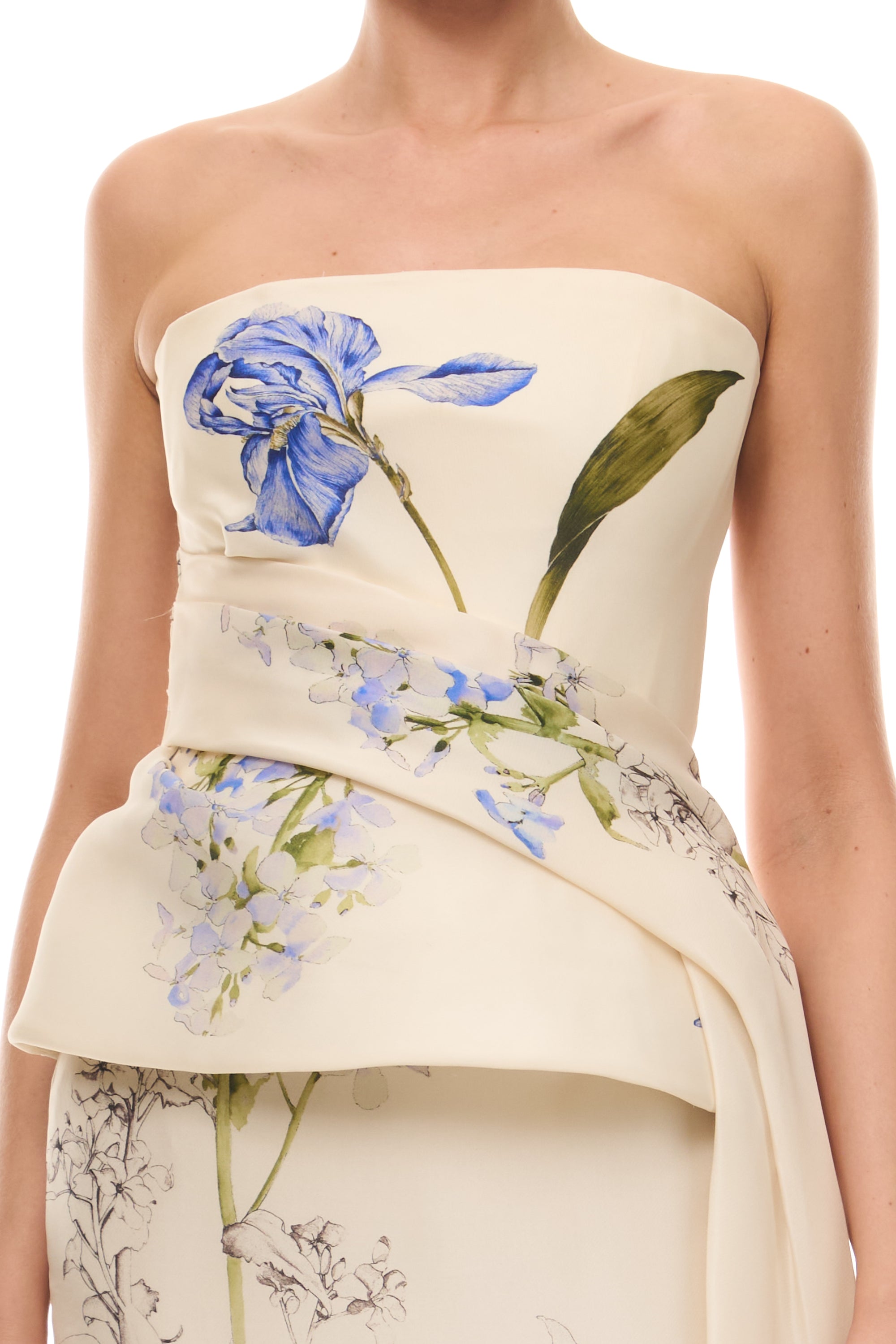 Monique Lhuillier Spring 2026 Iris Bouquet
Printed Gazar Strapless draped peplum gown - fabric.