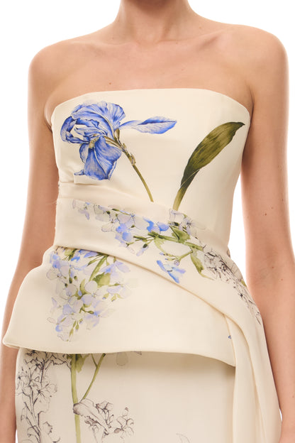 Monique Lhuillier Spring 2026 Iris Bouquet
Printed Gazar Strapless draped peplum gown - fabric.