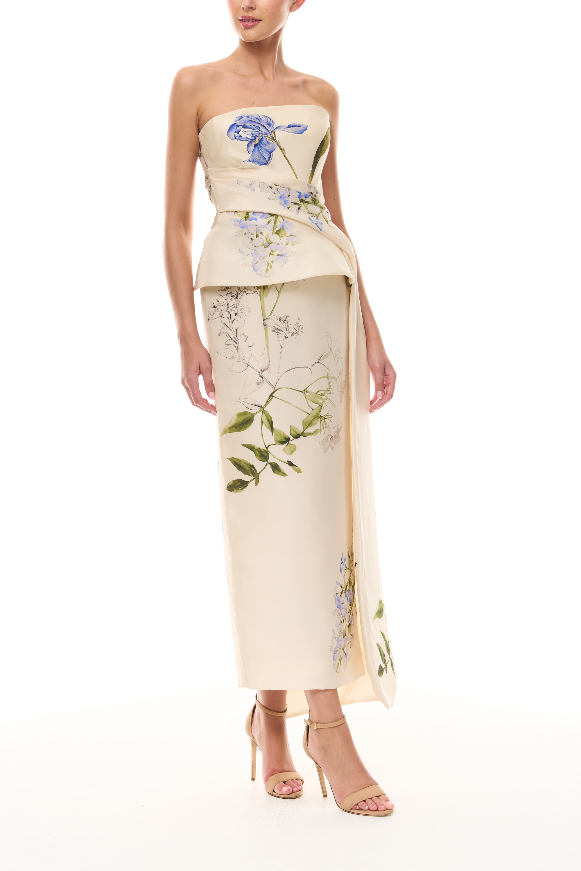 Monique Lhuillier Spring 2026 Iris Bouquet
Printed Gazar Strapless draped peplum gown - side.