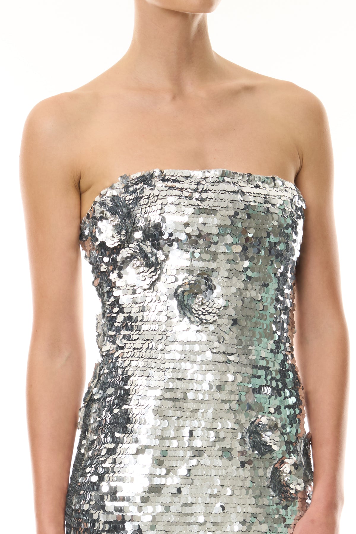 Monique Lhuillier Fall 2026 Chrome Embellished sequin floral cocktail dress - fabric.