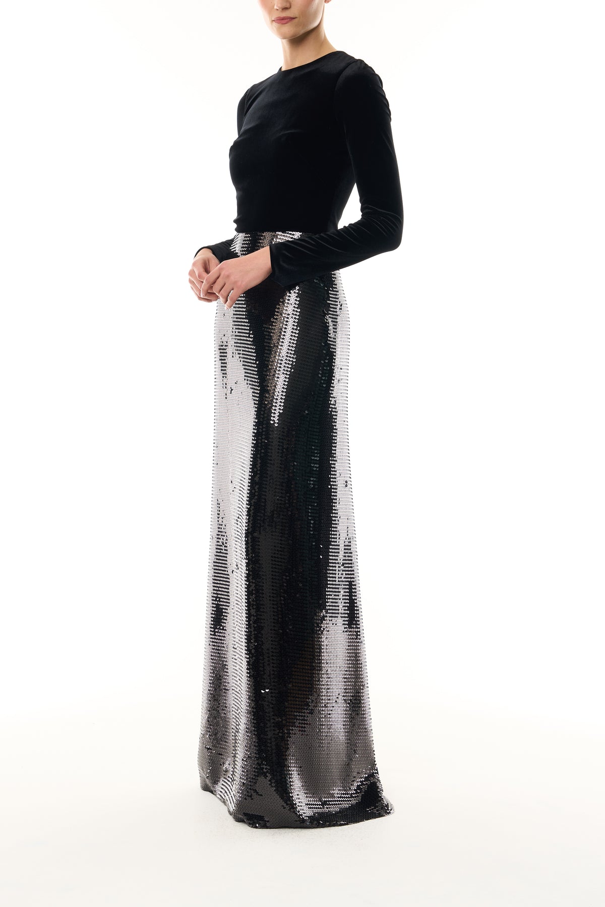 Monique Lhuillier Fall 2026 Noir Stretch Velour and Sequin Long Sleeve Sheath Gown  - side.