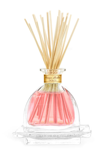 Monique Lhuillier Dolce Diffuser with peony sola flowers.