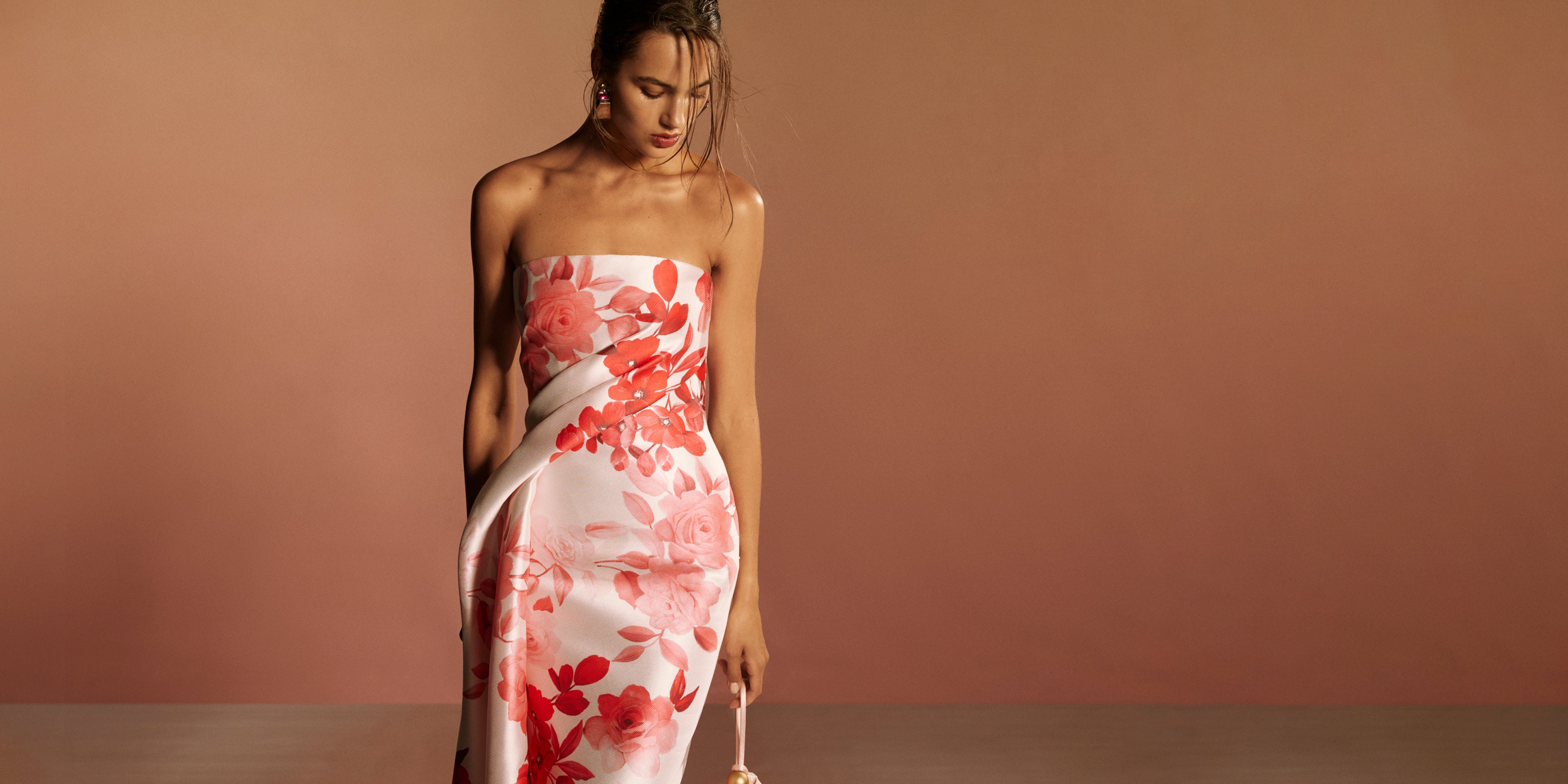 Monique Lhuillier Spring 2026 Rose Ombre Printed Pique Satin Pink/Multi Strapless draped column gown with train -  lookbook.