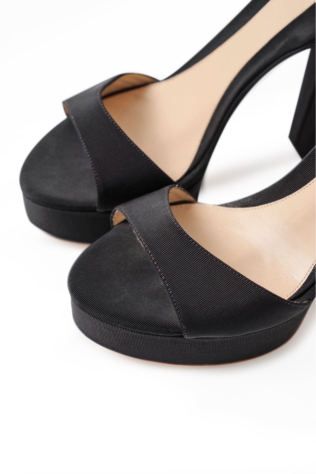 Khloe Silk Faille Platform – Monique Lhuillier
