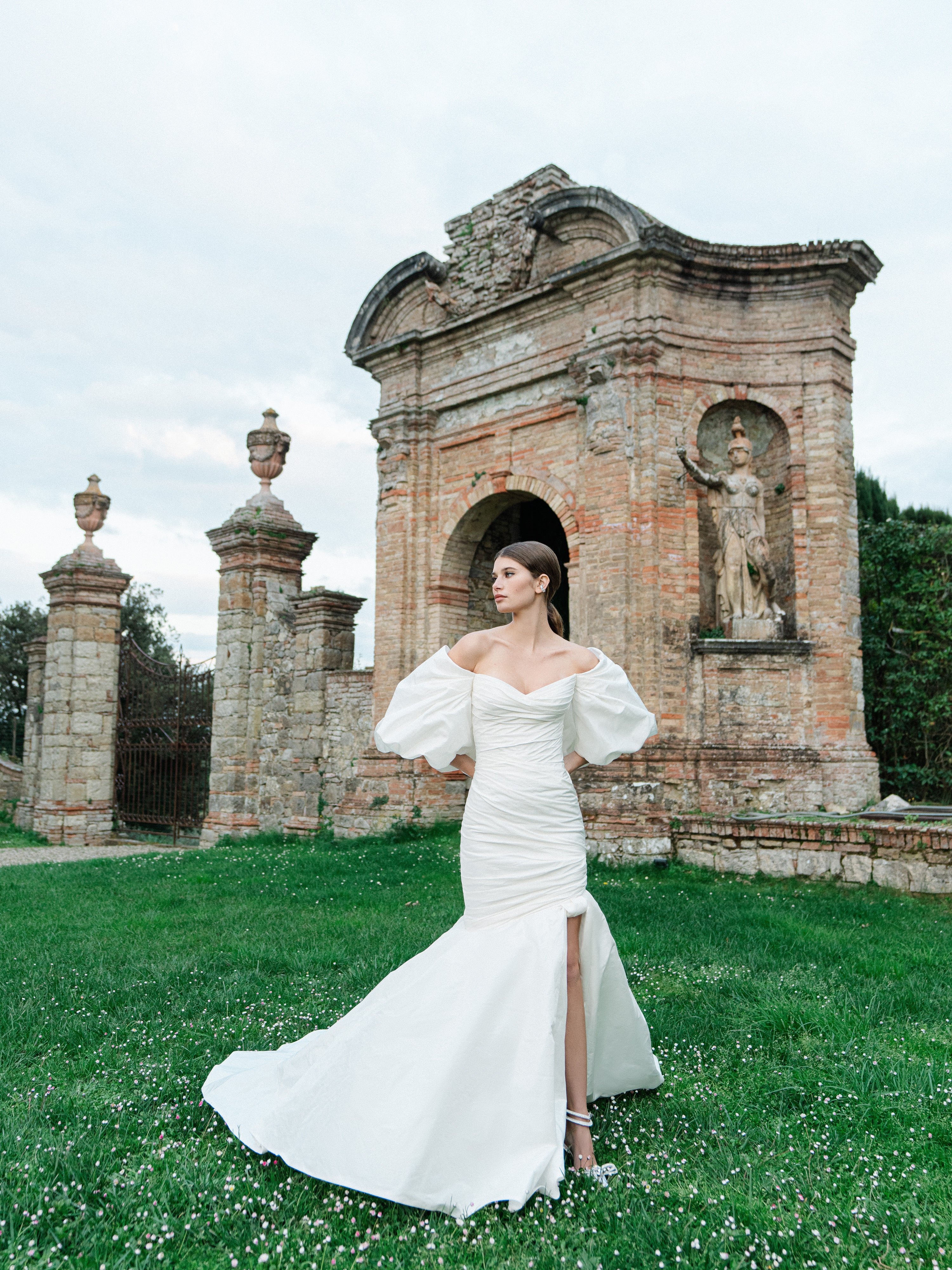 Spring 2025 Bridal Lookbook Monique Lhuillier