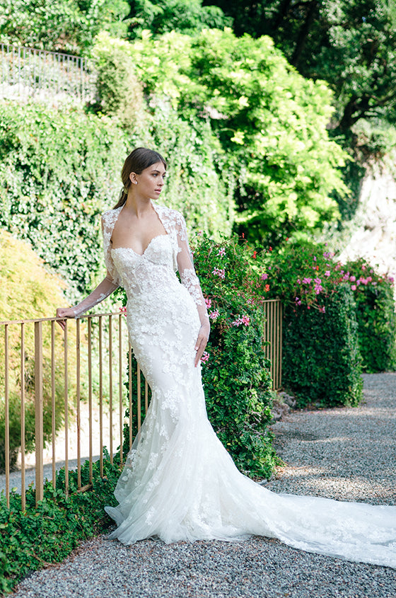 Monique lhuillier hotsell mermaid wedding dress