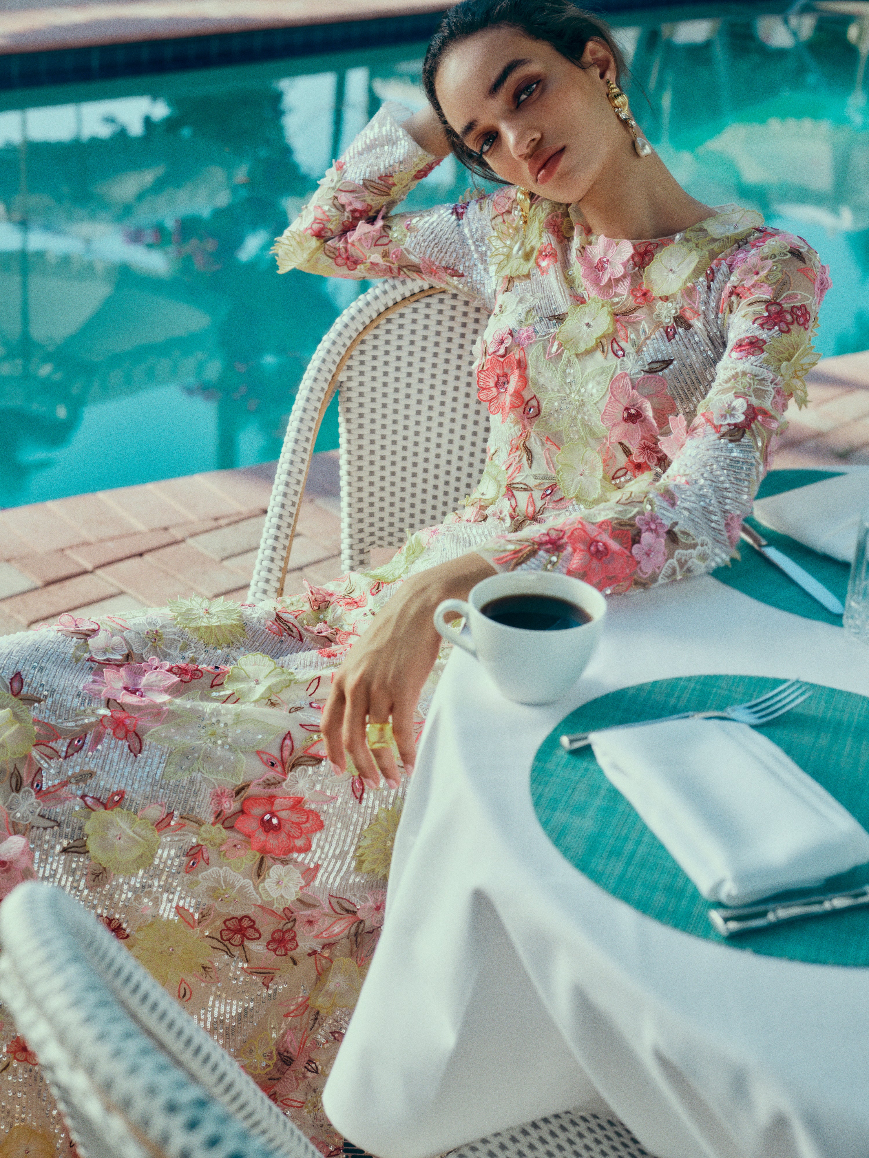 Embroidered Floral Lace Gown – Monique Lhuillier