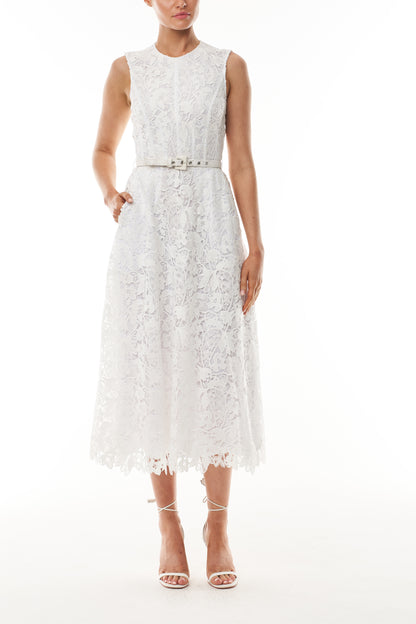 Monique Lhuillier Fall 2025 Silk White orchid lace sleeveless dress with belt - front. 