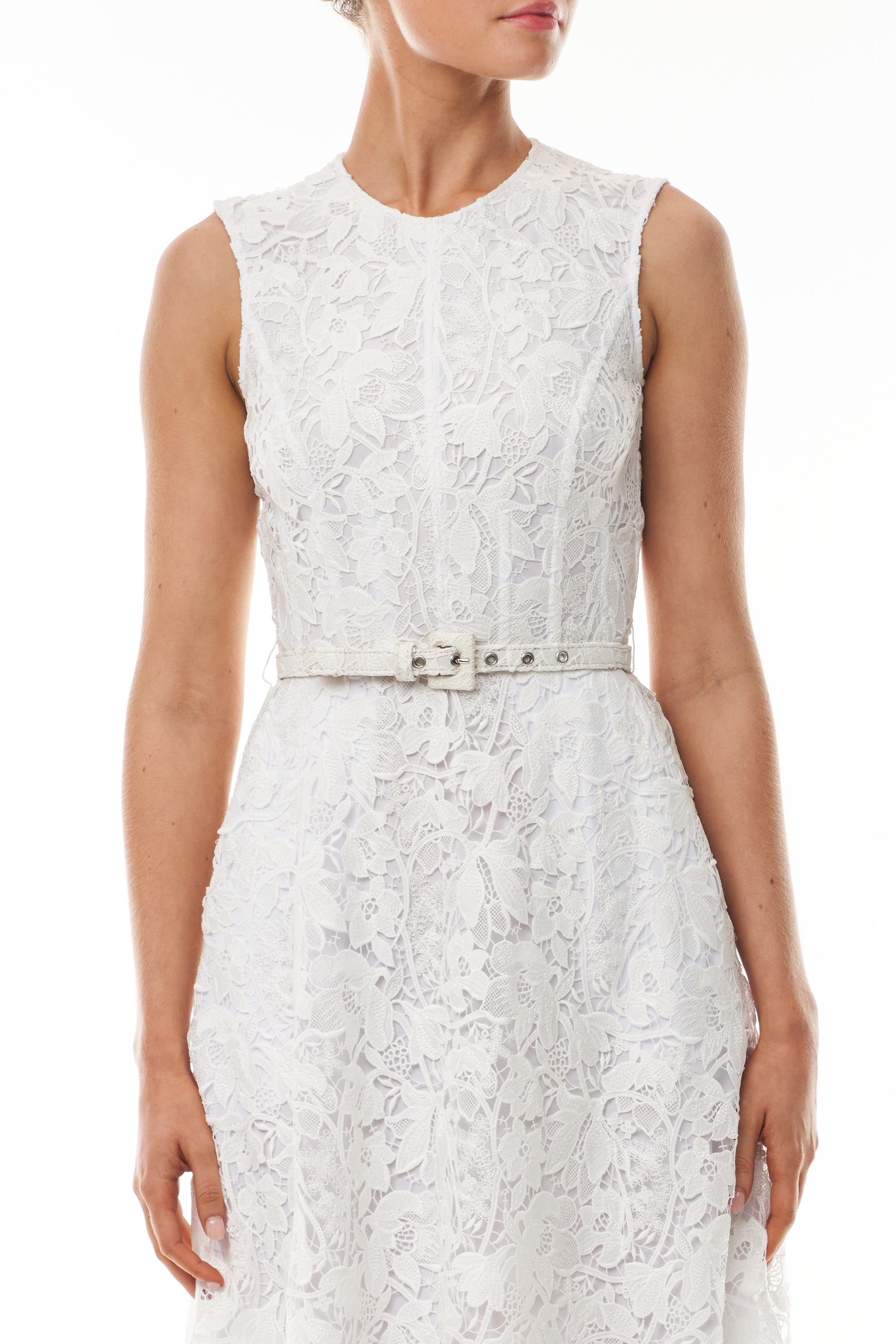 Monique Lhuillier Fall 2025 Silk White orchid lace sleeveless dress with belt - fabric.