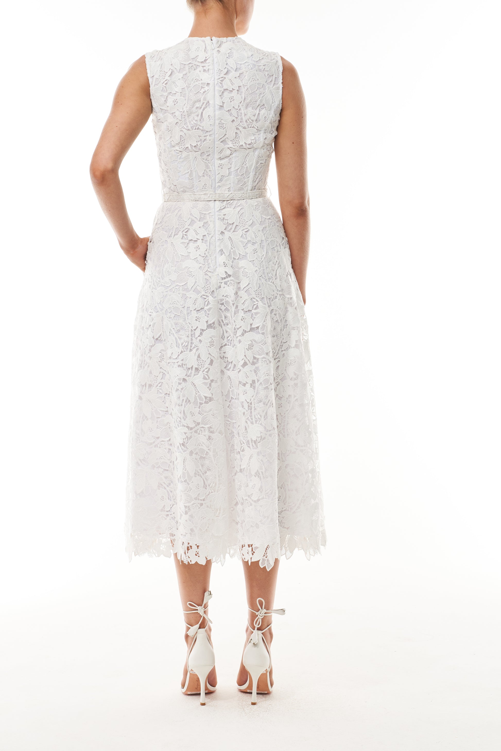 Monique Lhuillier Fall 2025 Silk White orchid lace sleeveless dress with belt - back.