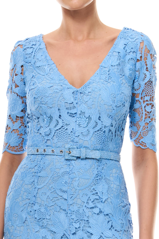 Monique Lhuillier Spring 2026 Bluebelle Floral Lace Short sleeve V-neck midi dress
with belt - fabric.