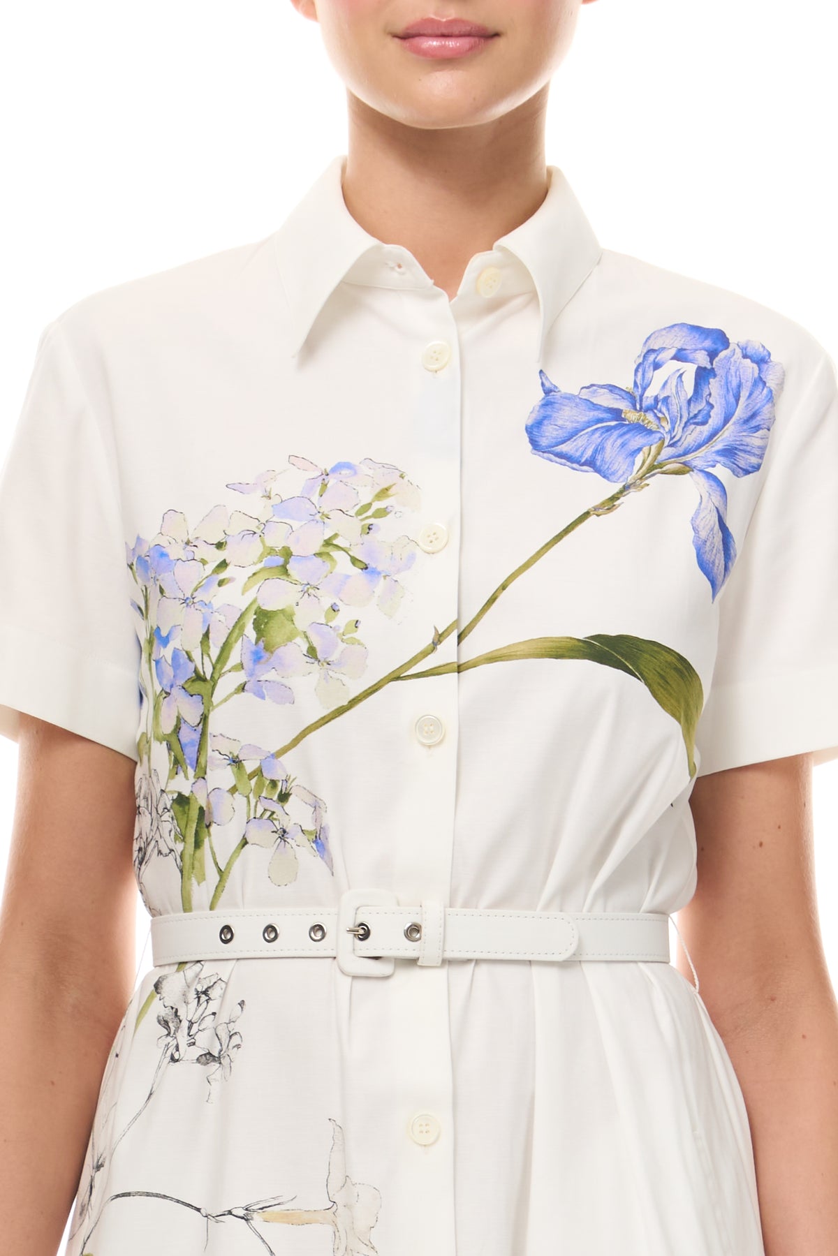Monique Lhuillier Spring 2026 Silk White Multi Iris Bouquet Printed Cotton Poplin short-sleeved shirt dress with belt - fabric.