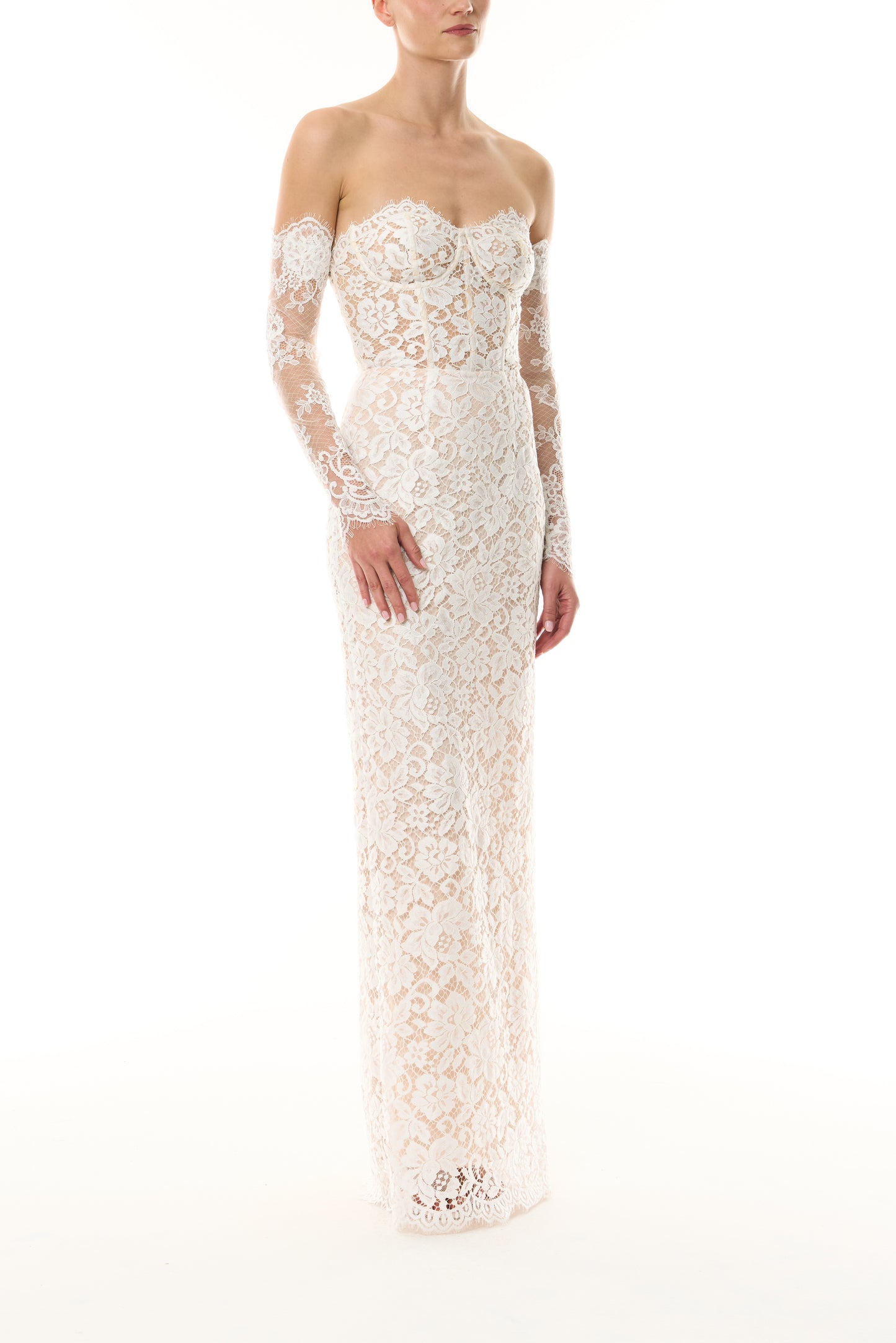 Monique Lhuillier Fall 2026  Silk White Peony Lace strapless column gown with lace Sloane sleeves - side.