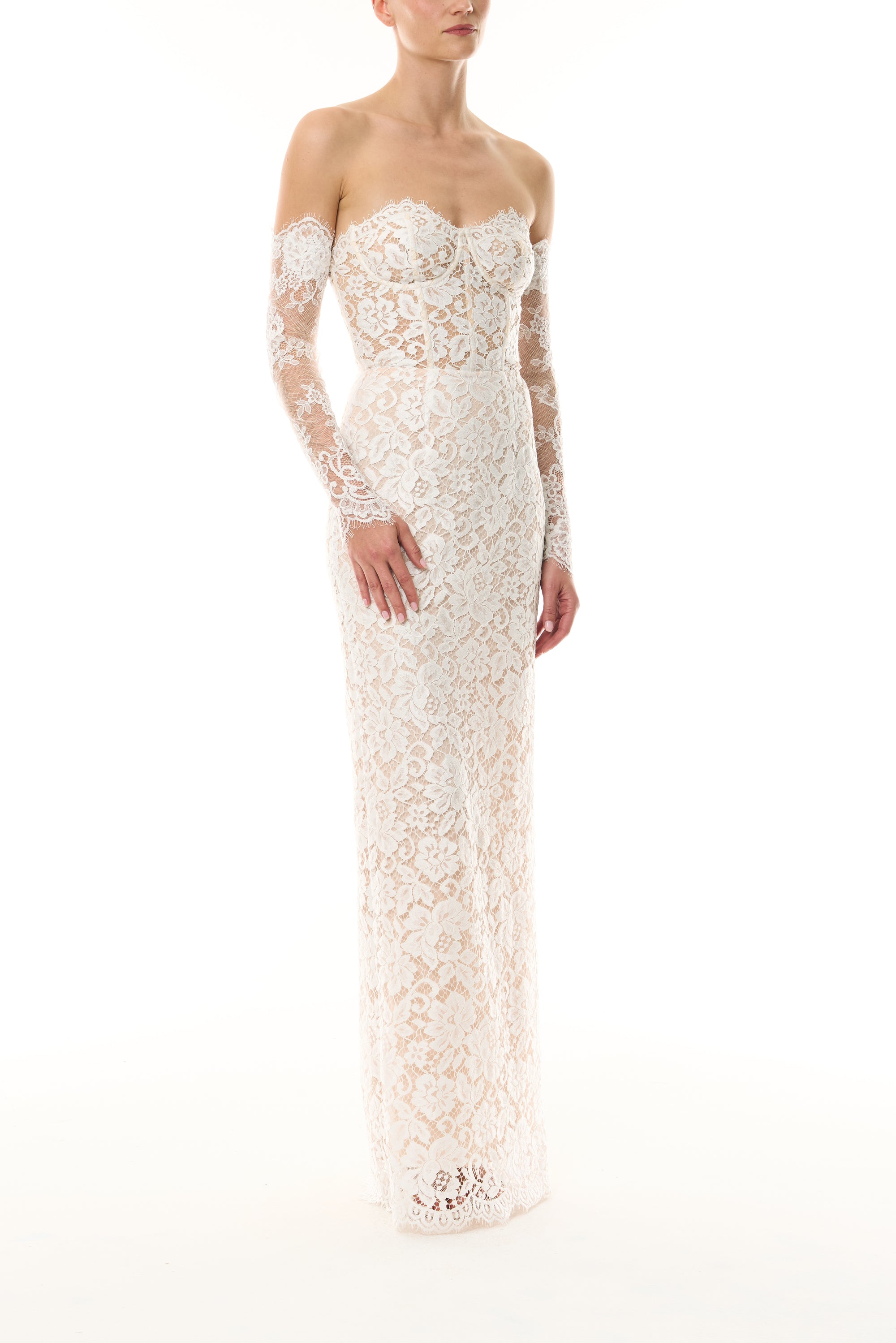 Monique Lhuillier Fall 2026  Silk White Peony Lace strapless column gown with lace Sloane sleeves - side.