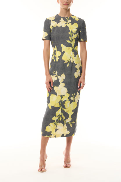 Monique Lhuillier Fall 2026 short sleeve sheath dress in Glen Plaid Snapdragon Printed Crepe Suiting - front.