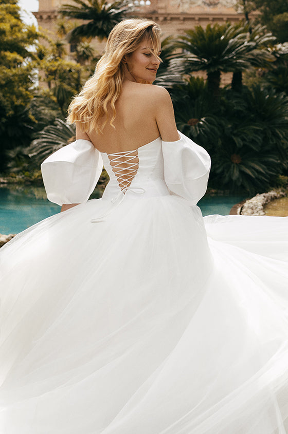 monique lhuillier winter wedding dress Monique Lhuillier, Lucky New Wedding Dress Save 26%
