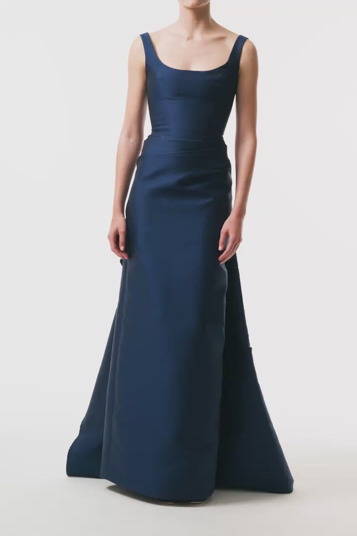 Monique Lhuillier Fall 2025 Ocean Mikado Draped column gown with integral train - video.