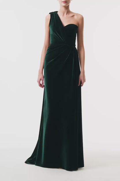 Monique Lhuillier Fall 2025 Ocean Stretch Velvet Asymmetric one shoulder column gown - video.