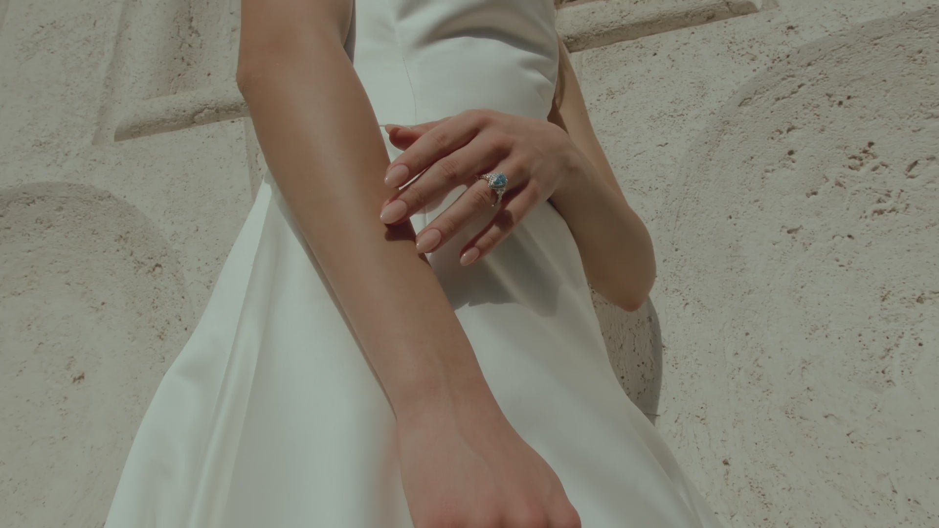 Load video: Monique Lhuillier Bliss Fall 2025 bridal collection video