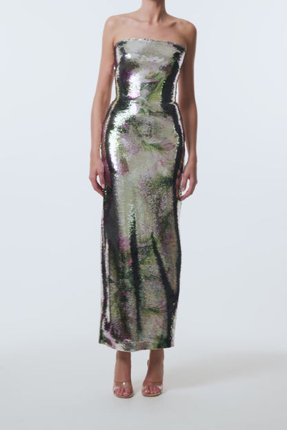 Monique Lhuillier Spring 2026 Silver Multi Large Tulip Printed Sequin Strapless column gown - video.