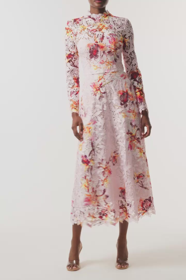 Monique Lhuillier Fall 2026 Lotus Printed Guipure Lace Long Sleeve Dress- video.